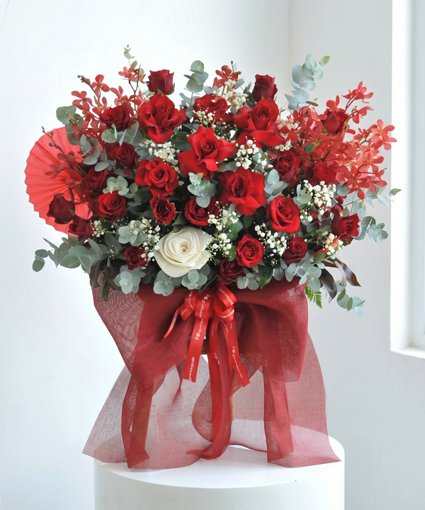 Giỏ hoa khai trương hồng đỏ sang trọng